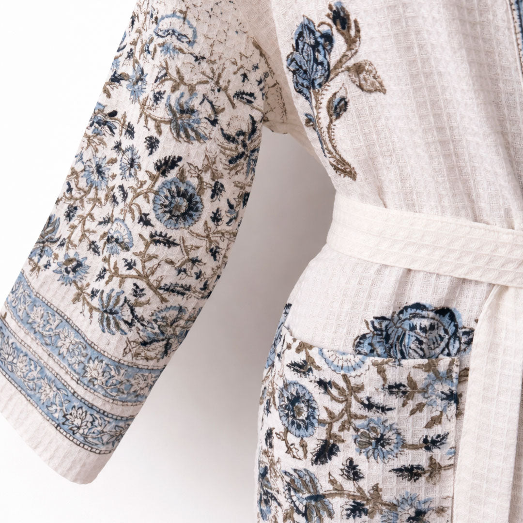 Bathrobe Niebla Floral Celeste